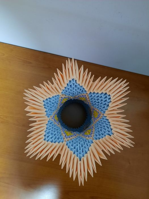 Lebada/chitara/vaza din origami 3d