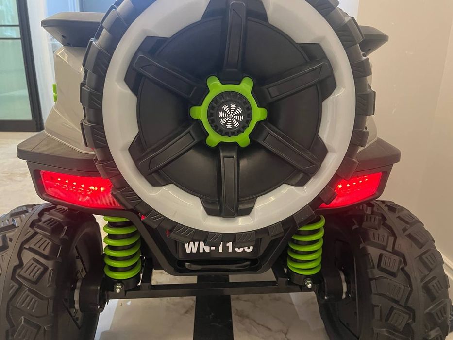 Детская машинка новая