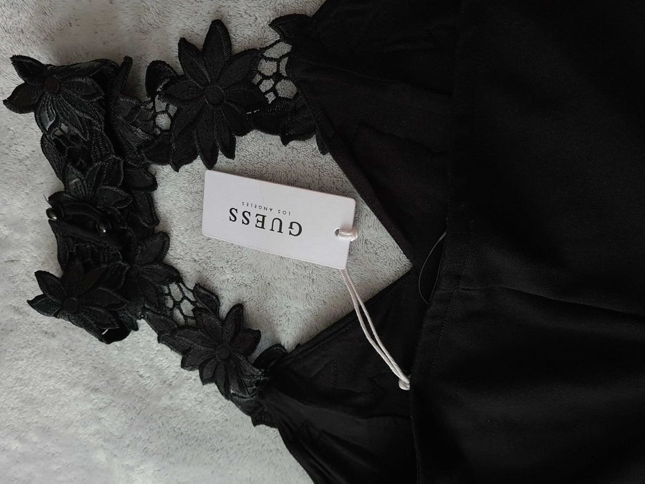 GUESS нова рокля/М