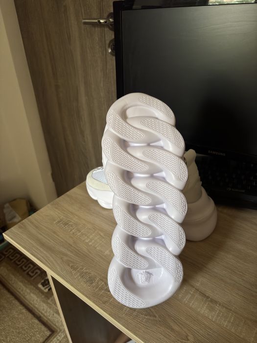 Versace Chain Reaction full white