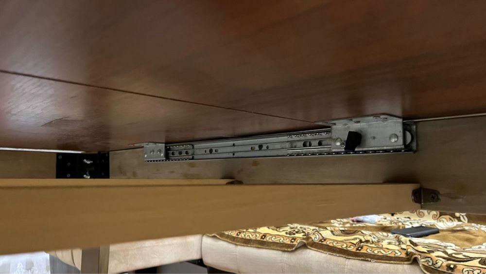 Деревянный раскладной  стол