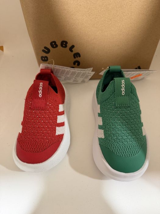 Налични в 2 цвята. Детски обувки Adidas