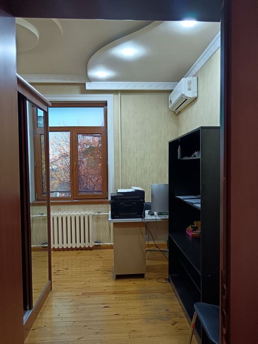 Yakkasaroy Rakatda 200 m2 ofes arendaga beriladi