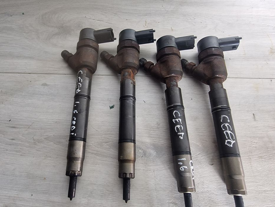 Injector,injectoare Kia Ceed motor 1,6 crdi, an 2008-2012