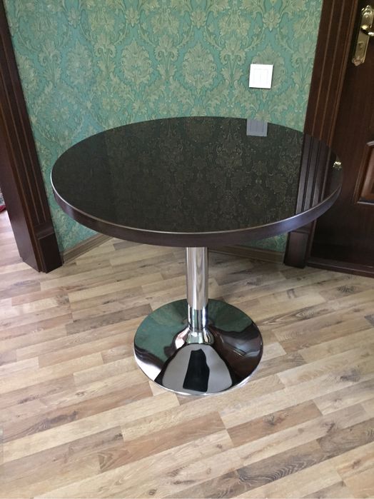 Стол продаётся 80см