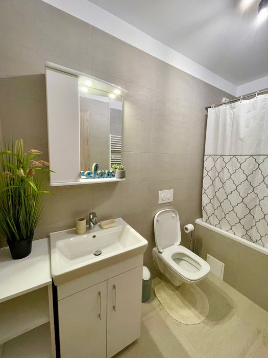 Regim hotelier apartament 2 camere Coresi PIETONALA