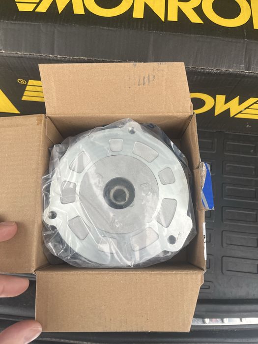 Амортизатор Volvo xc90 spa