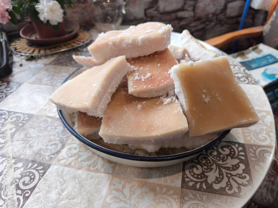 Сланина Саламурена или Паприкована,пръжки или св.мас