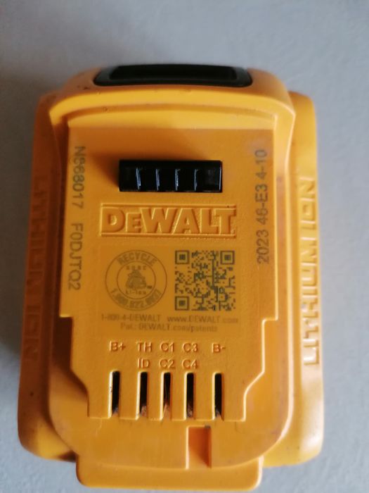 Батерии  втора употреба ДЕВАЛТ!