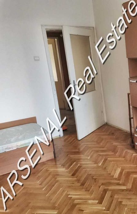Дава се под наем Тристаен апартамент в София, Красно село - 110 кв.м за 450 € - Снимка #2
