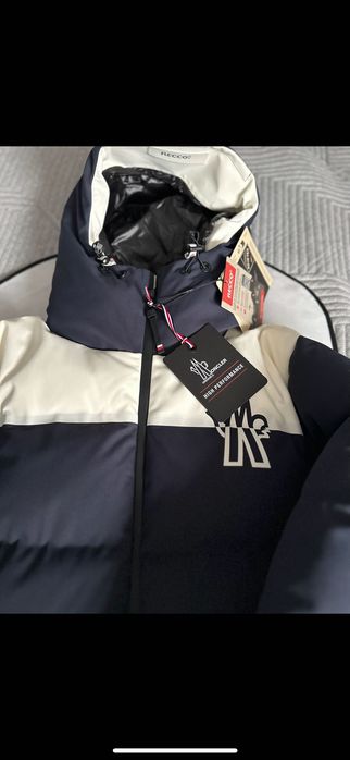 Пуховик Monclear