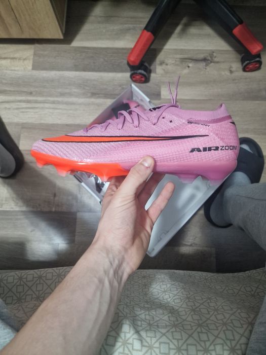 Ghete fotbal nike mercurial