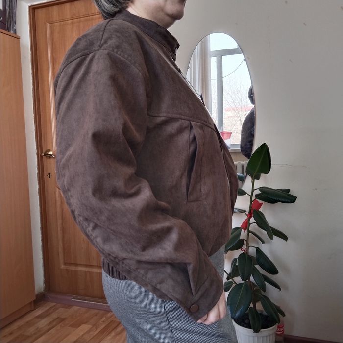 Куртка сатылады 46-48разм