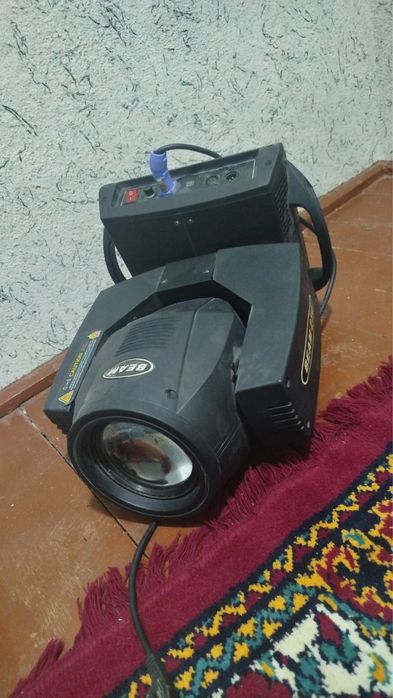 Галава Света музика сотилади