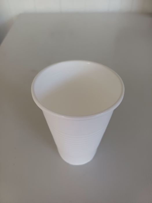 Стаканы пластиковые