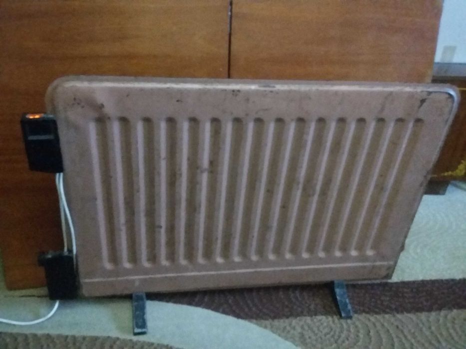 Продам маслянную эл. батарею