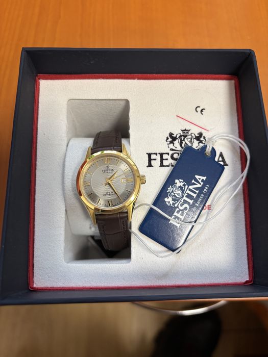 НОВ дамски часовник Festina Swiss made