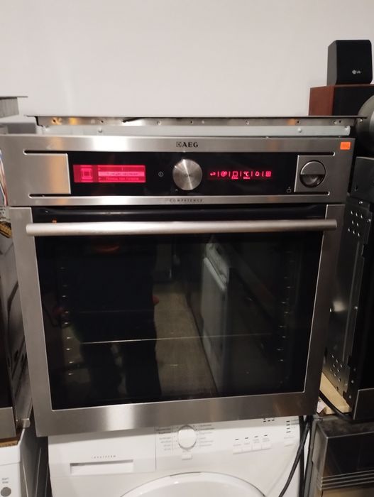 Мултифункционална фурна AEG Competence Конвектомат