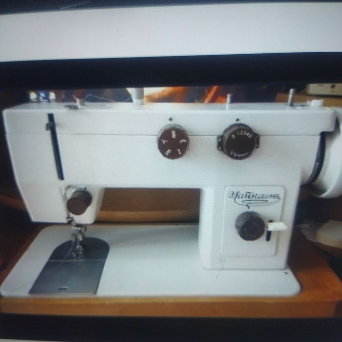 Продам 2 швейные машинки