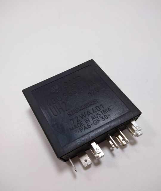 Releu 361  Comanda oglinzi 4A0907440 Audi A6 4B/C5 (facelift) seria