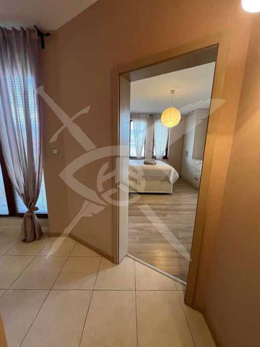 Дава се под наем Тристаен апартамент в София, Оборище - 120 кв.м за 1097.01 € - Снимка #10