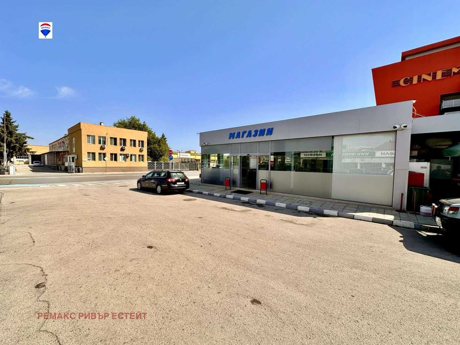 Дава се под наем Промишлена сграда в Русе, Здравец Изток - 2000 кв.м за 4090 € - Снимка #2