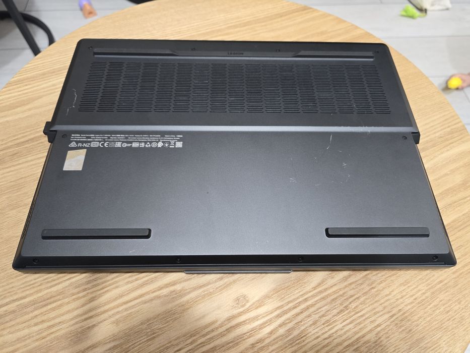 Laptop Gaming Lenovo Legion pro 7 rtx 4080