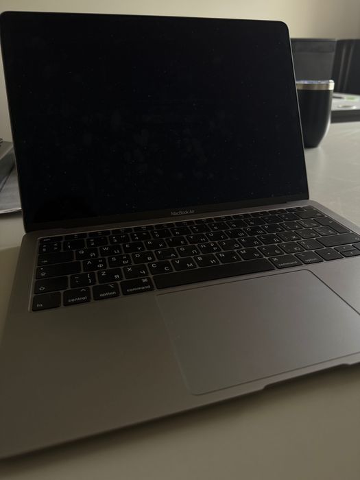 MacBook Air 13” в отличном состоянии