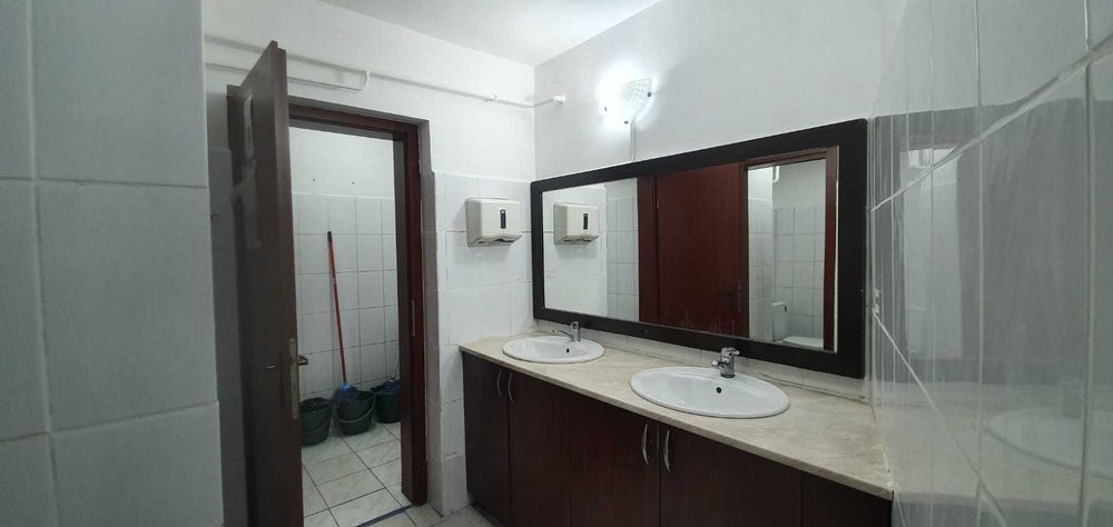 Spatiu comercial de inchiriat 267m