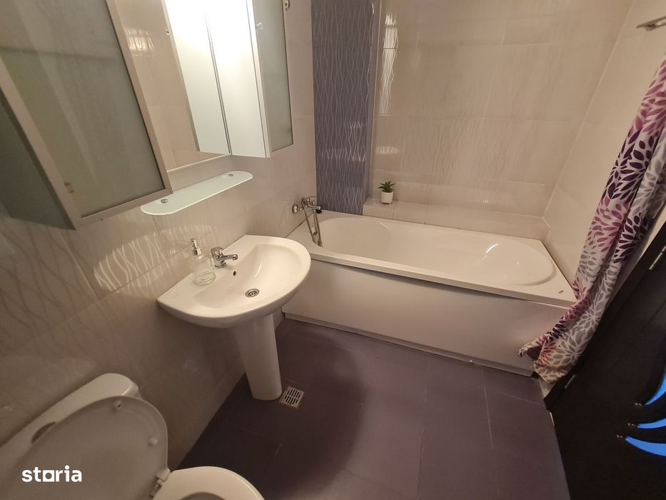 Zamca-bloc nou- 2 camere decomanate+loc parcare prorietate