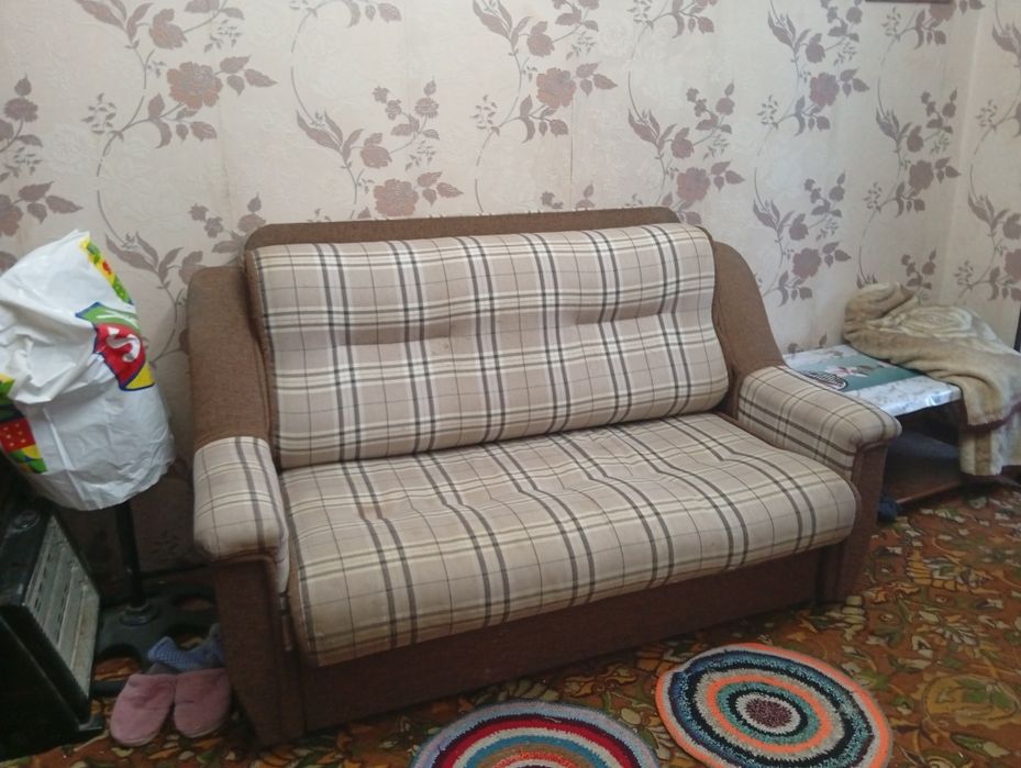 Диван б/у продам