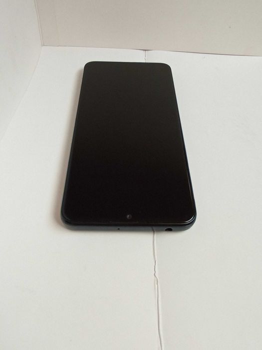 Alcatel 1S 2021 с протектори и зарядно