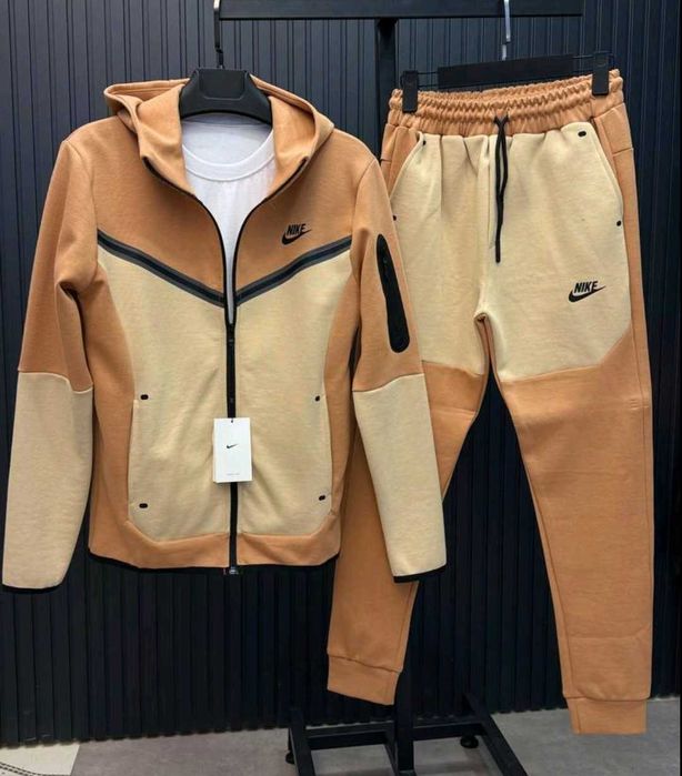 Мъжки спортен екип