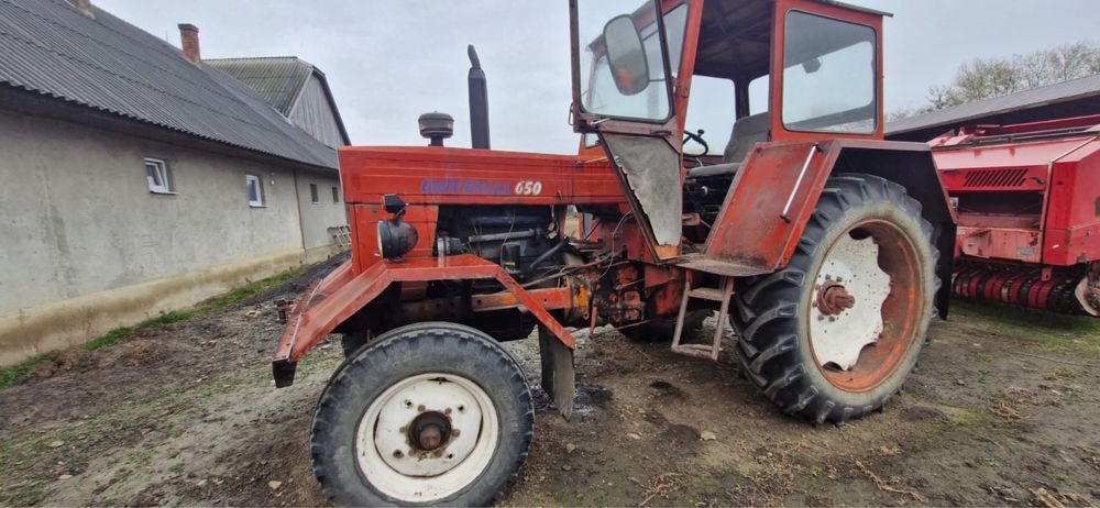 Vand tractor UTB650  in stare buna de functionare
