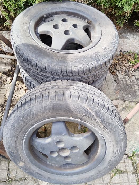 Гуми и джанти...