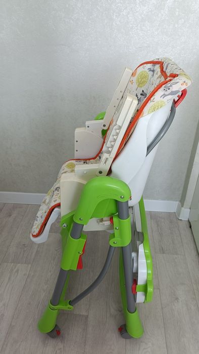 Продам стульчик для кормления