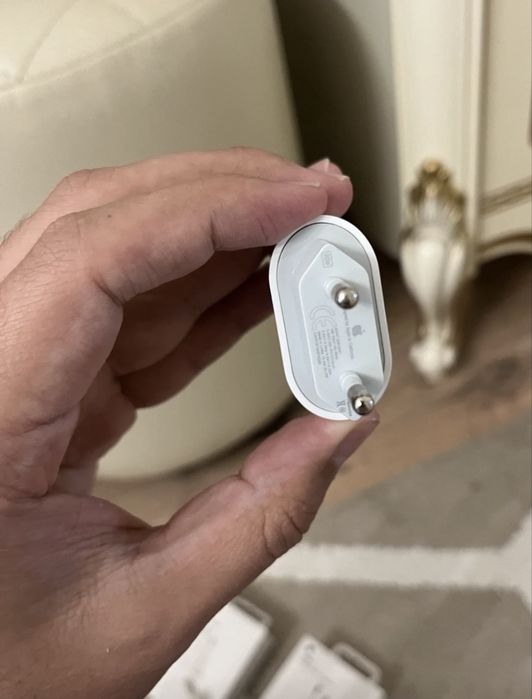 Продам зарядку айфон