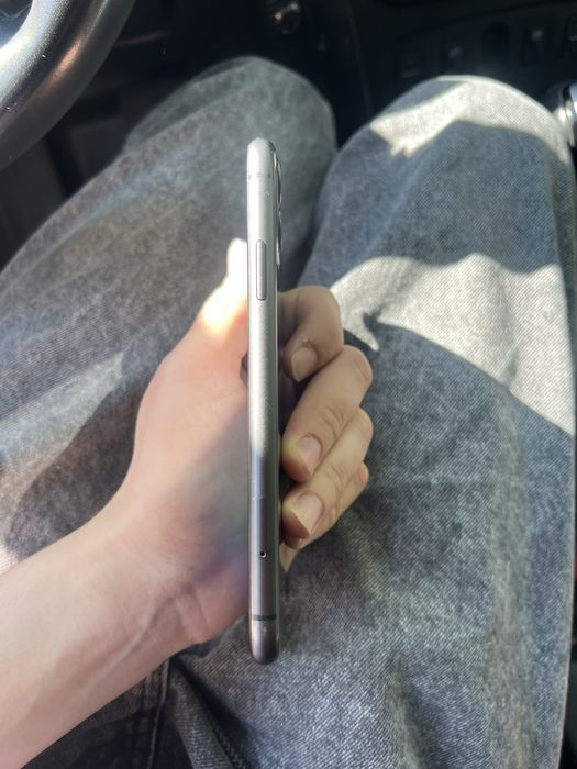 Iphone 11 128gb акб 72% не вскрывался