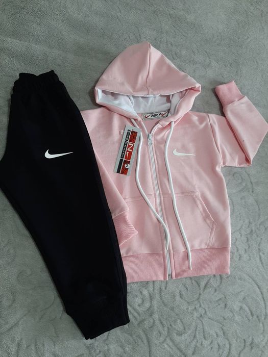 Детски есенни екипи Nike- до 12 години