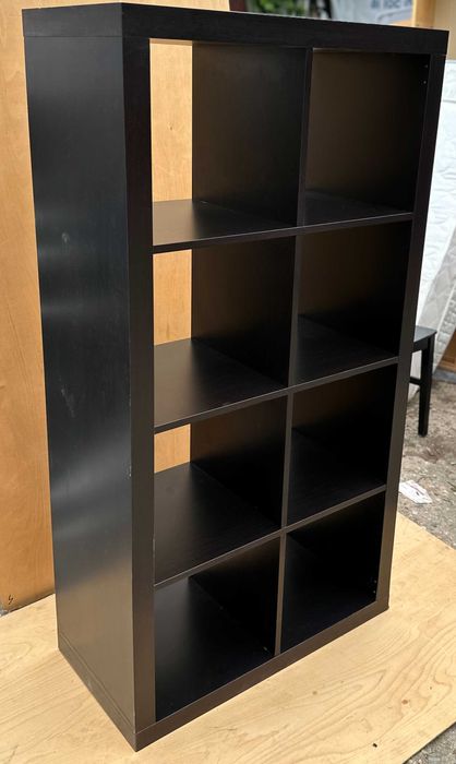 Etajera neagra cu 8 compartimente tip Ikea; Raft; Biblioteca; Dulap cu polite; Dulap cu spatii de depozitare