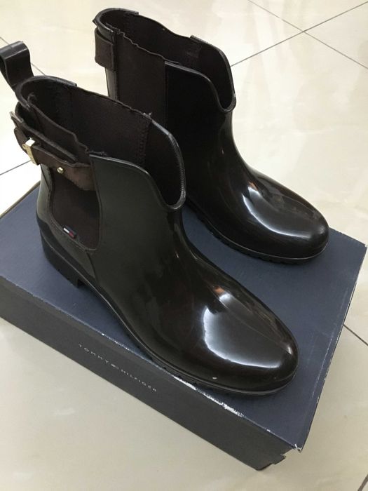 Cizme  Tommy Hilfiger+geaca