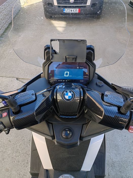 Скутер BMW C 400 GT