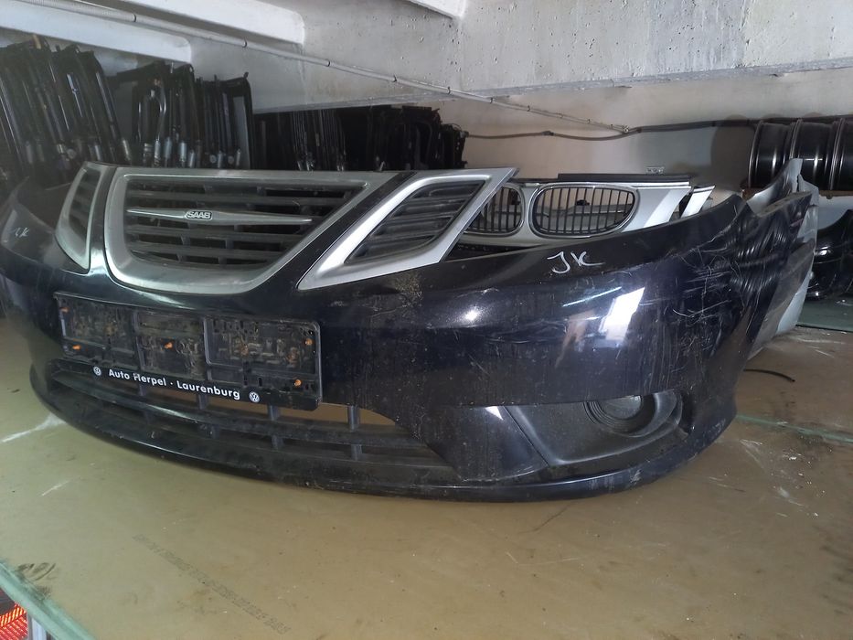 Бампер передний на Saab 93