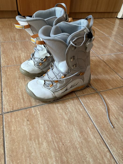 Snowboard boots marimea 44