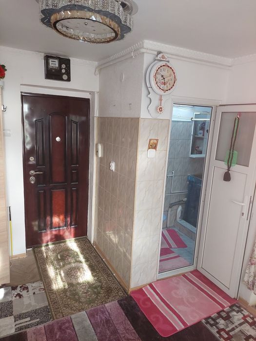 Vând Garsoniera Vest