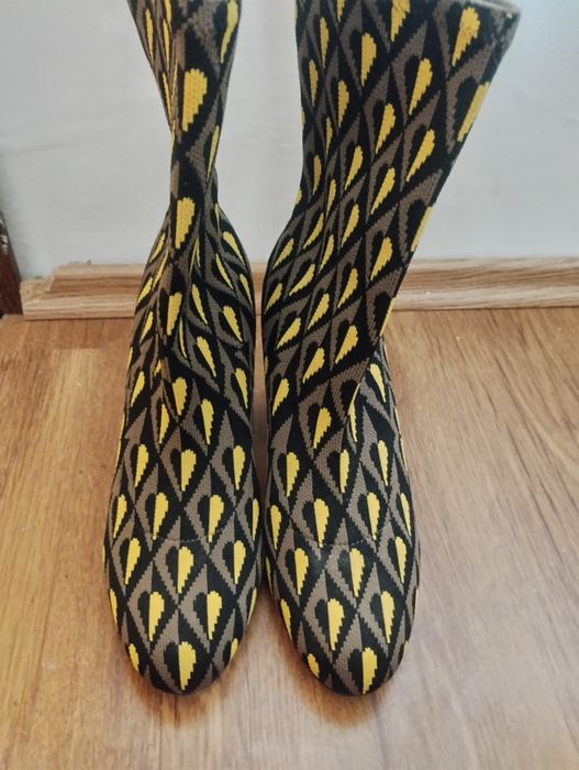 Дамски пролетни ботушки