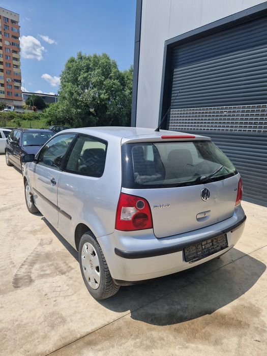 Фолксваген Поло 1.2i 12v (на части)