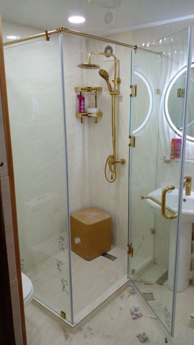 Душевые перегородки.  Duw kabina