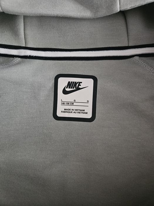 Анцунг  Nike tech НОВ-ОРИГИНАЛ