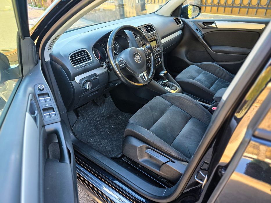 Vw Golf 6 Automat R-line 2011 benzina Euro5 recent adusa